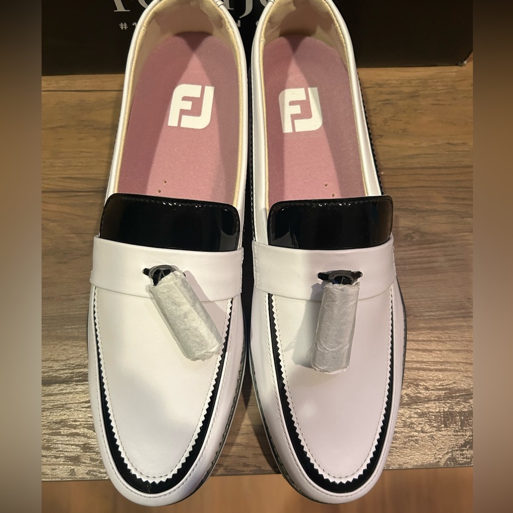 Footjoy Women’s Sandy Golf Shoes-White/Black-Size 9.5 NIB⛳️ - Picture 4 of 11